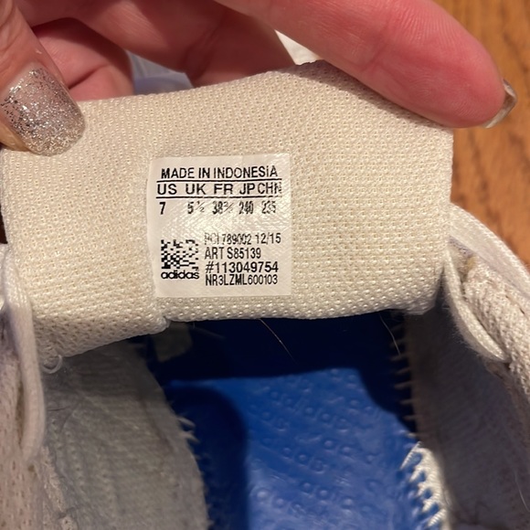 White Sneakers - Picture 5 of 5